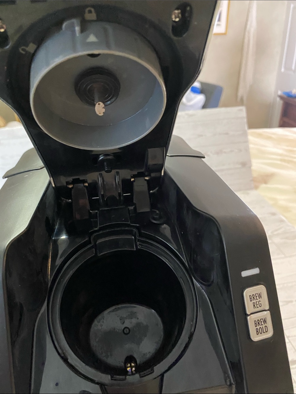 Hamilton Beach FlexBrew Single-Serve Coffee Maker - Black & Silver Finish - Picture 6 of 10
